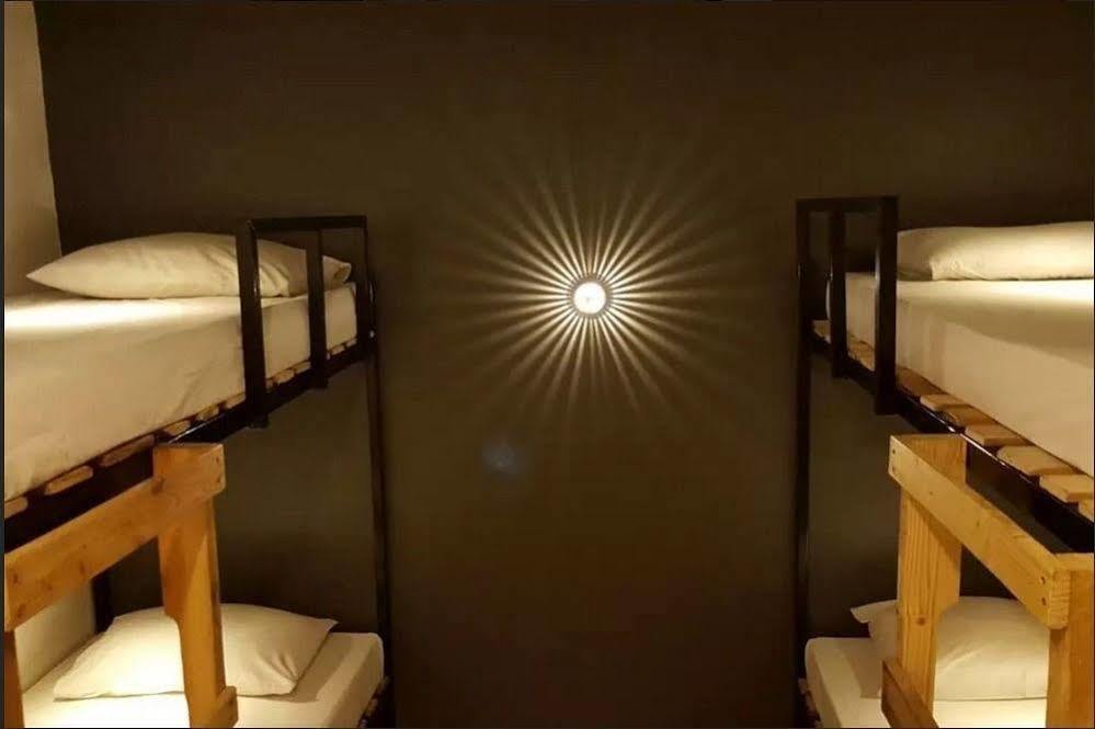 Revopackers Beds And Bunks Vandrehjem Kuala Lumpur Eksteriør billede